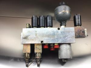 Liebherr Ölpilotventil